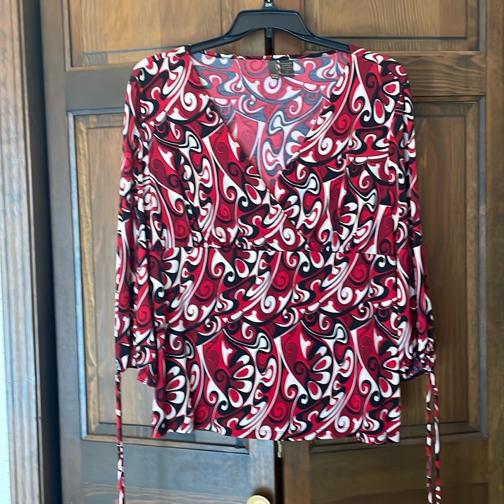 Sere Nade 1X Red V-Neck Top with Sleeves to Elbow Crease.